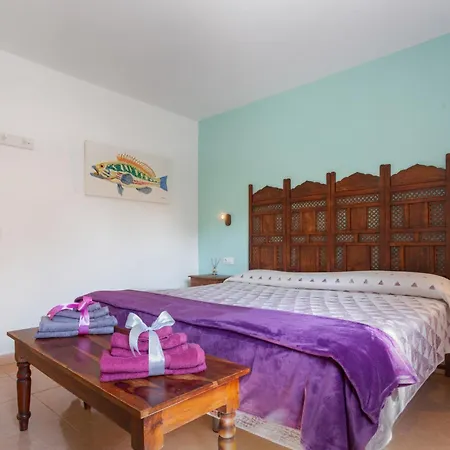 Oasis Bahia Fronte Piscine Apartmán *